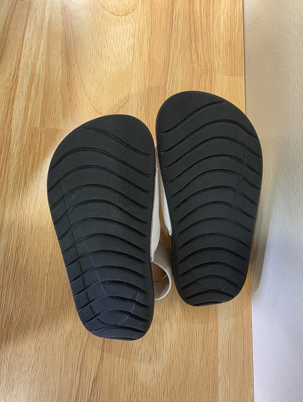 Nike Kids Kawa BV1094-100 White Black Slip-On Open Toe Slide Sandals Size 8C